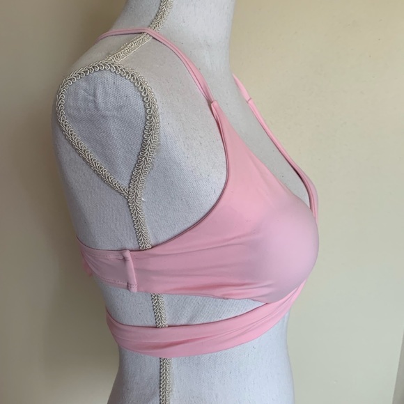 Tropical Bikini - Picture 4 of 8